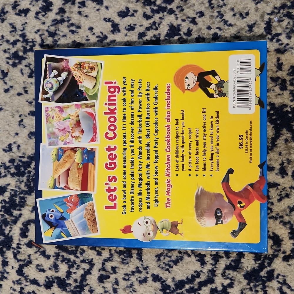 Disney the Magic Kitchen Cookbook - Picture 5 of 5